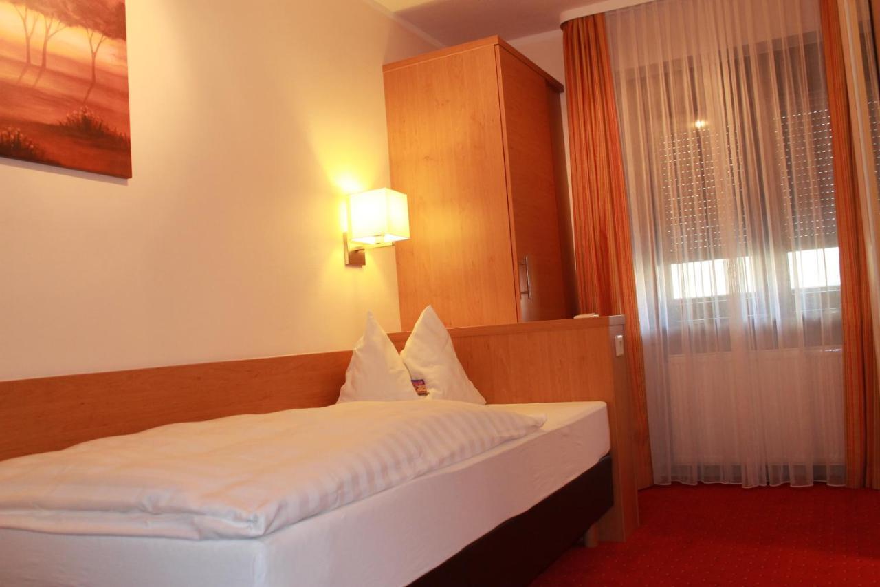 Hotel Huebler Frankfurt am Main Exterior foto